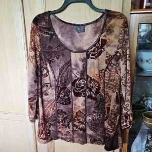 Tan and Black Relaxed Graphic Blouse